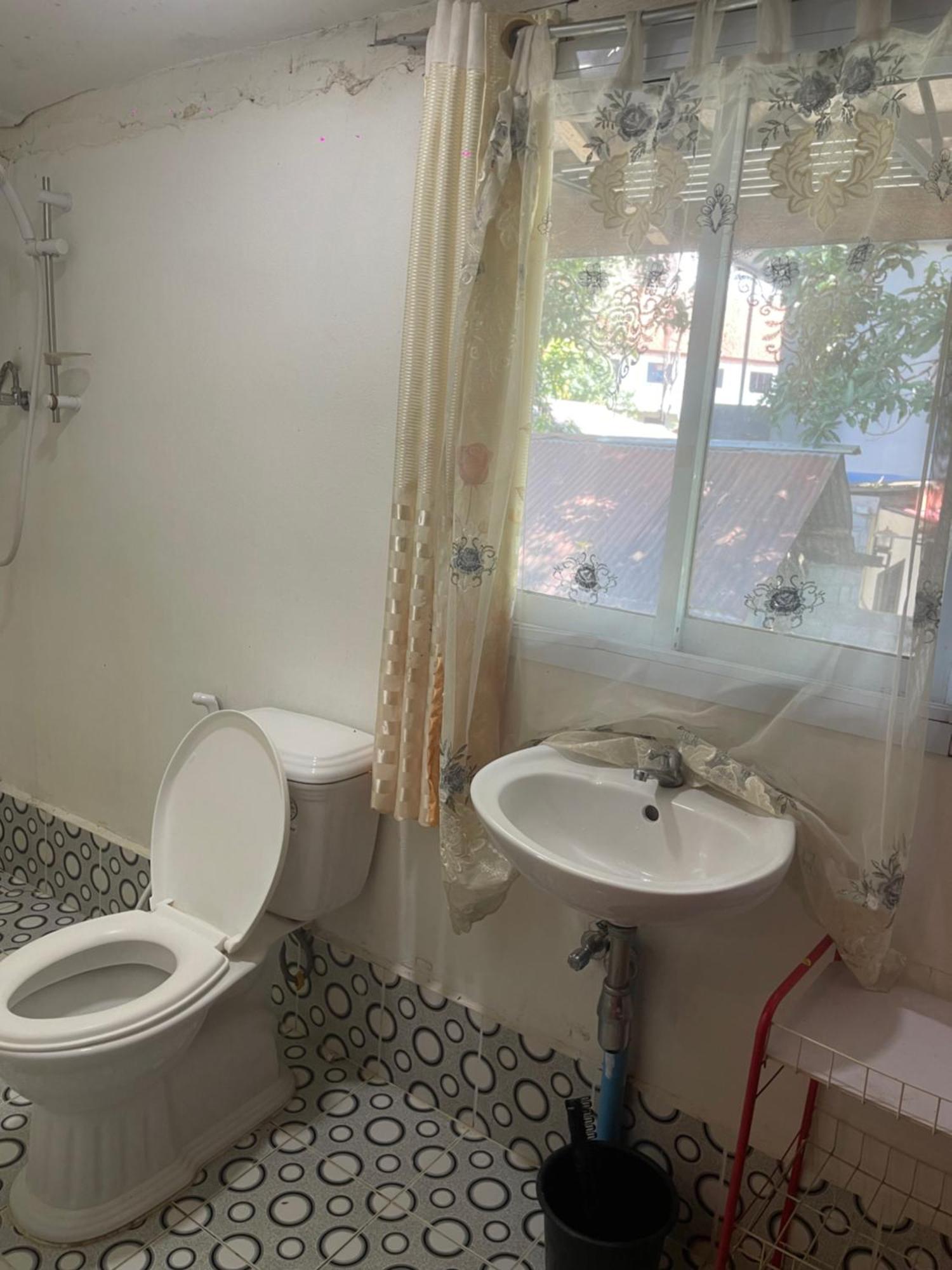 Outland Hostel Vang Vieng Exterior photo