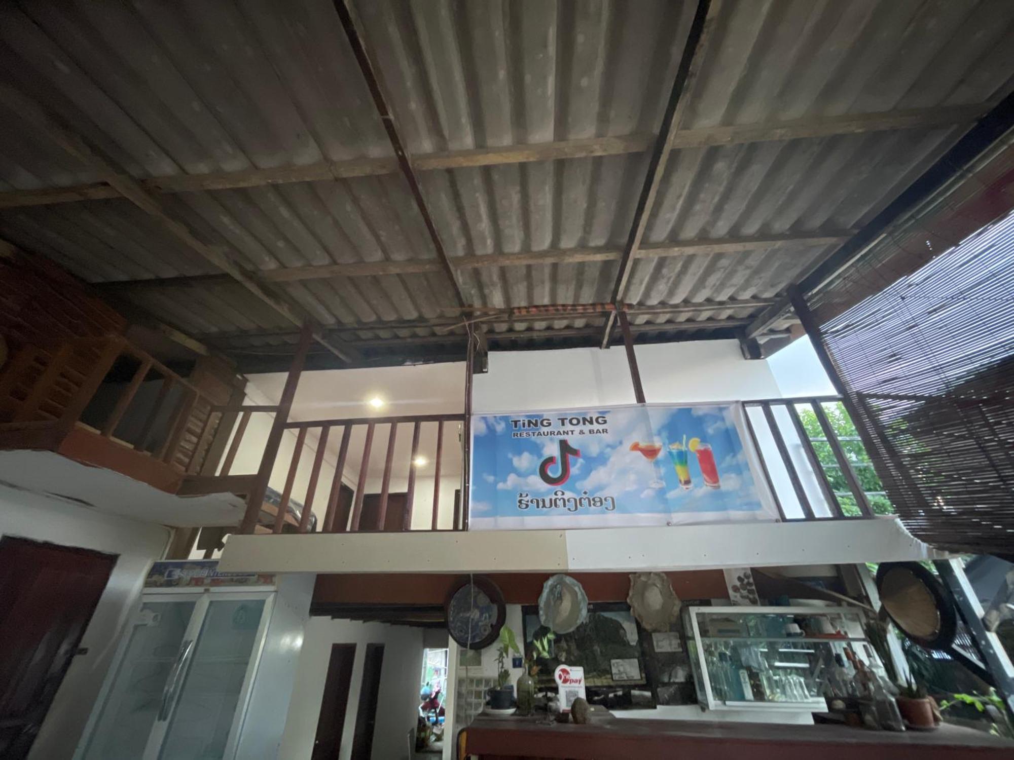 Outland Hostel Vang Vieng Exterior photo