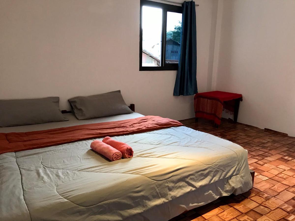 Outland Hostel Vang Vieng Exterior photo