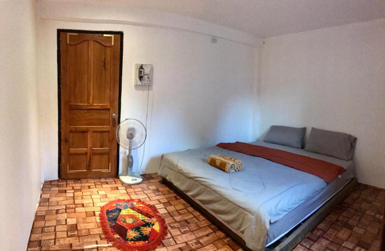 Outland Hostel Vang Vieng Exterior photo