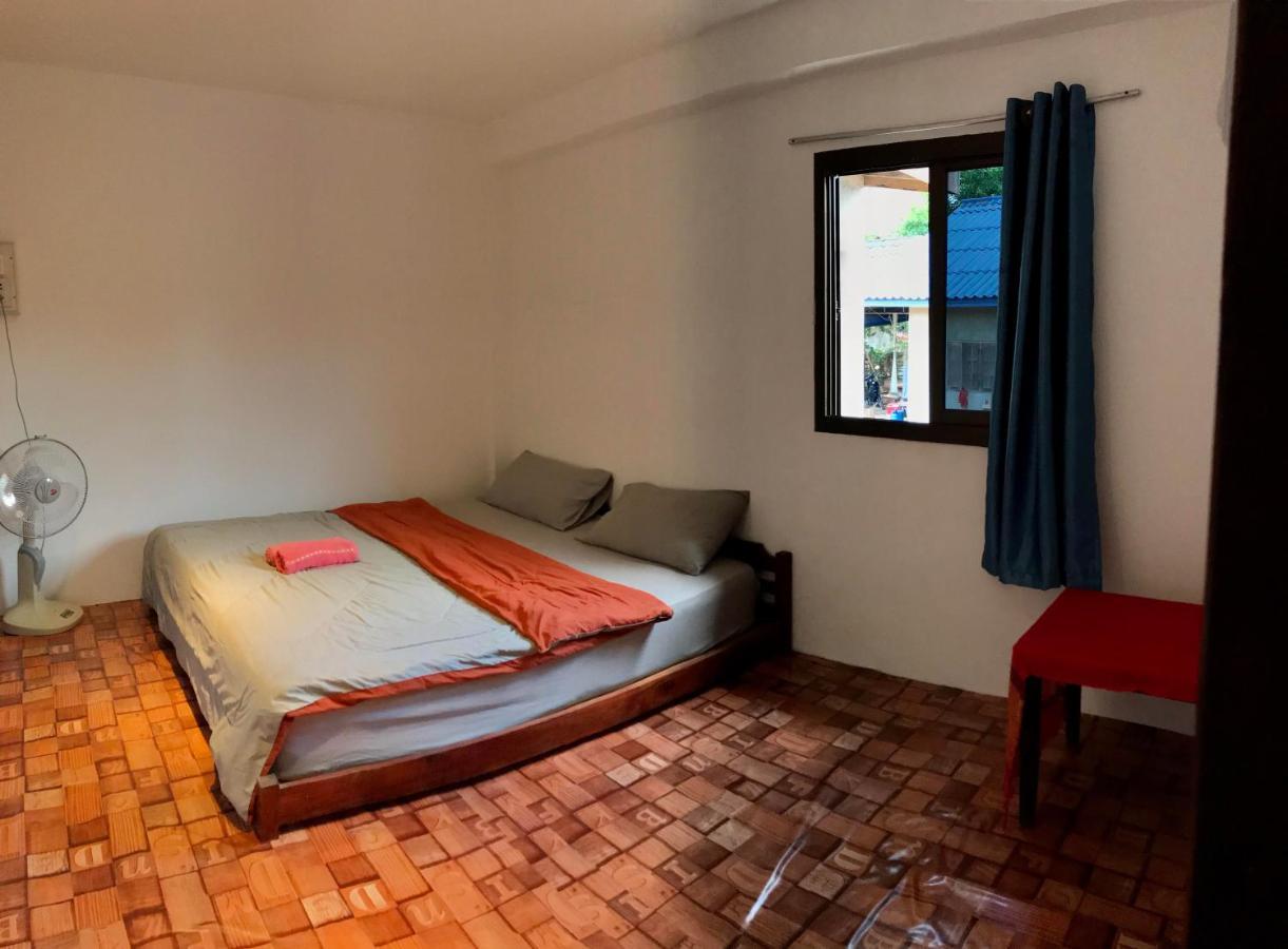 Outland Hostel Vang Vieng Exterior photo
