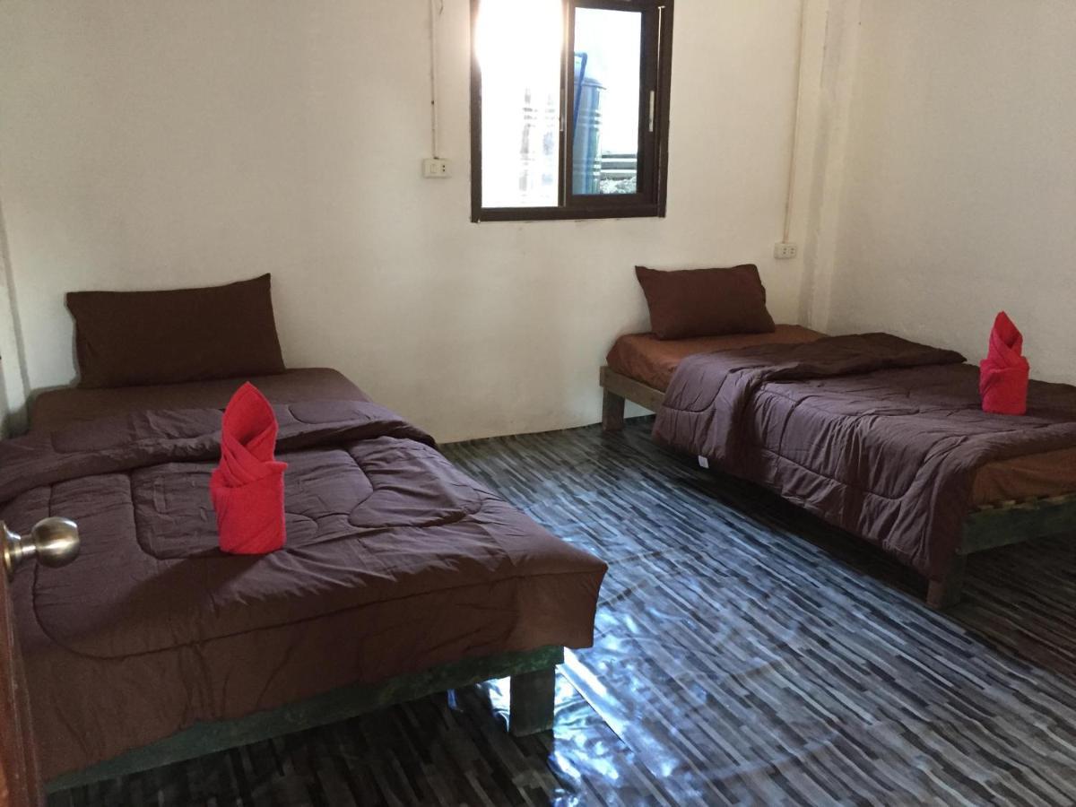 Outland Hostel Vang Vieng Exterior photo